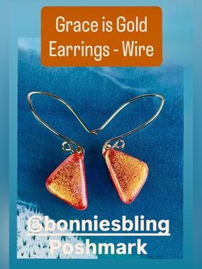 Bonnie’s Bling One of a Kind Fused Glass Jewelry and Accessories to Wear.